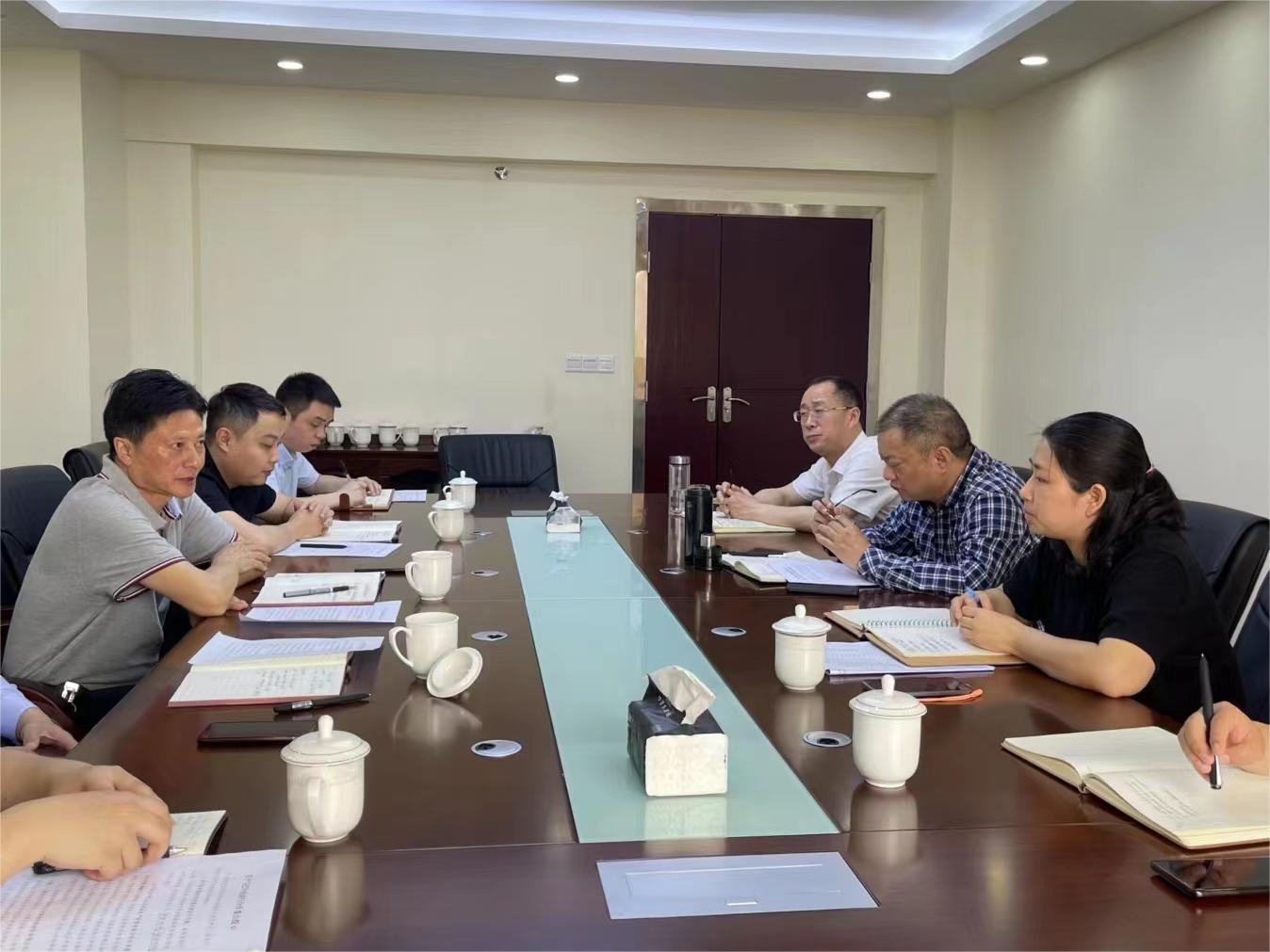 集團(tuán)黨委書記、董事長許大政一行赴巴中農(nóng)商行開展業(yè)務(wù)合作洽談會